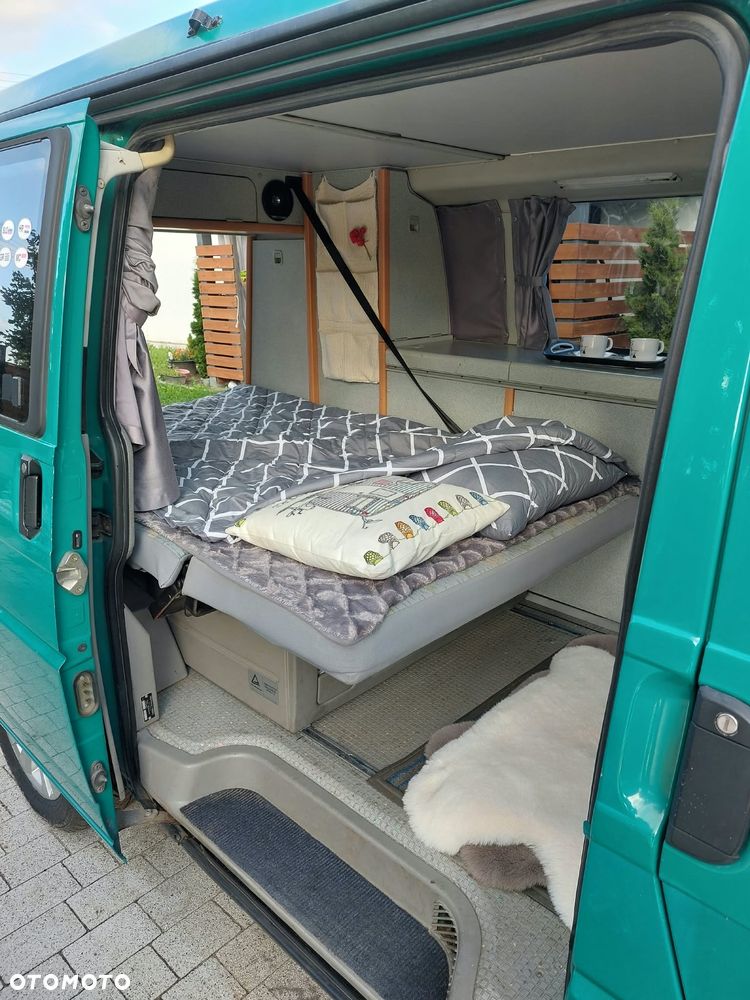 Volkswagen California - 24