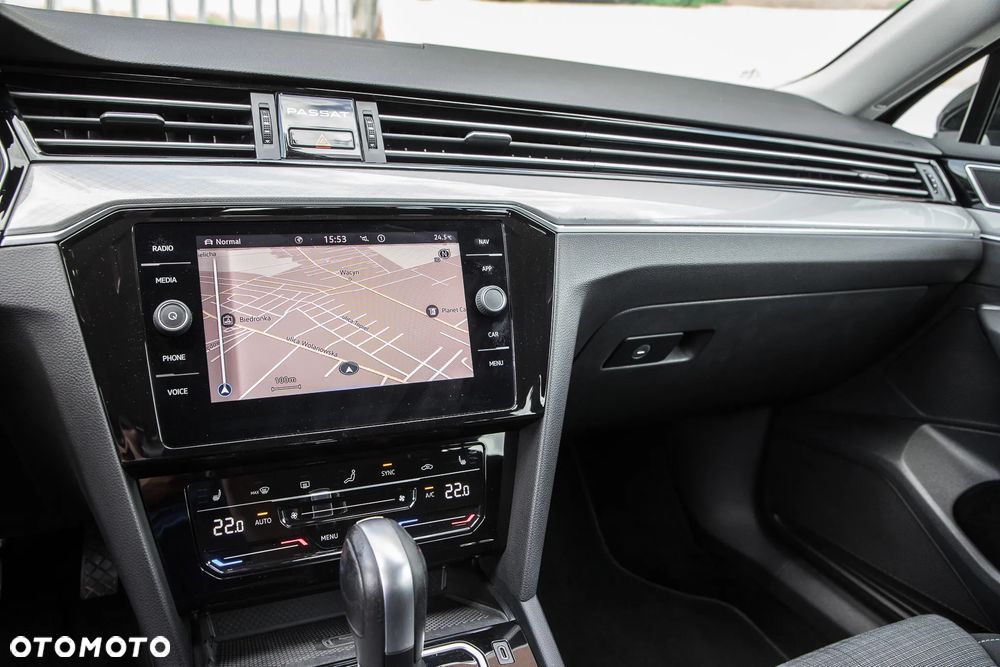 Volkswagen Passat - 23