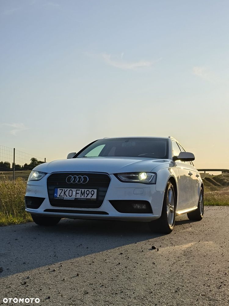 Audi A4 Avant 2.0 TDI Quattro Line - 4