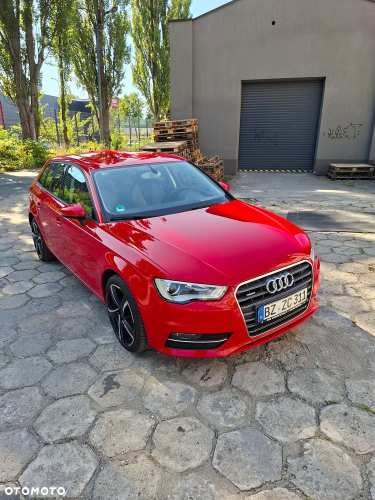 Audi A3 Sportback 2.0 TDI (clean diesel) quattro Attraction - 2