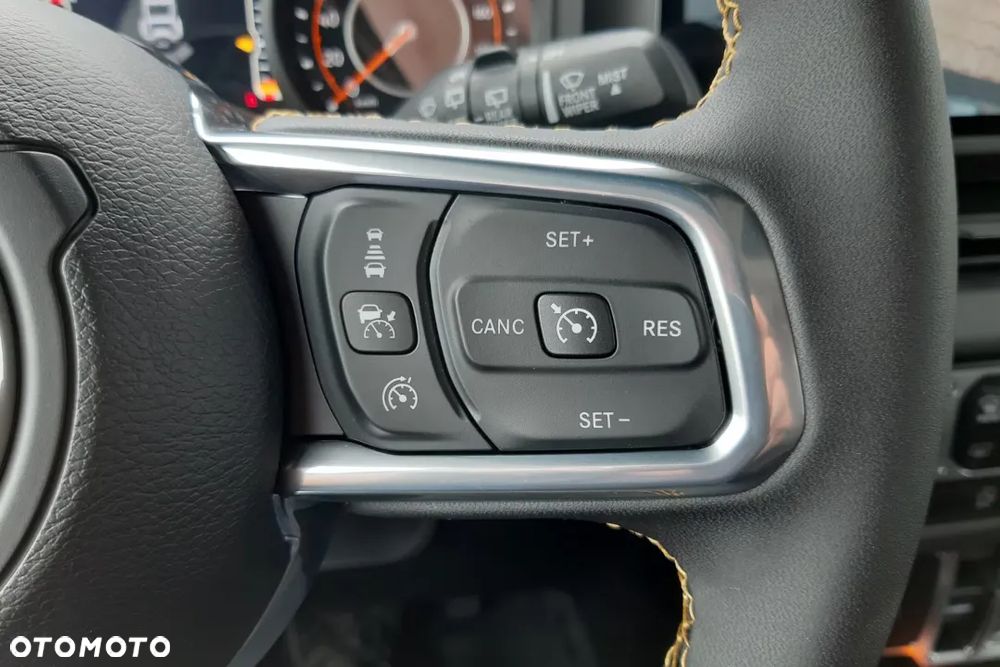 Jeep Wrangler Unlimited GME 2.0 Turbo Sahara - 12