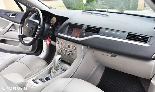 Citroën C5 2.7 HDi V6 Exclusive - 7