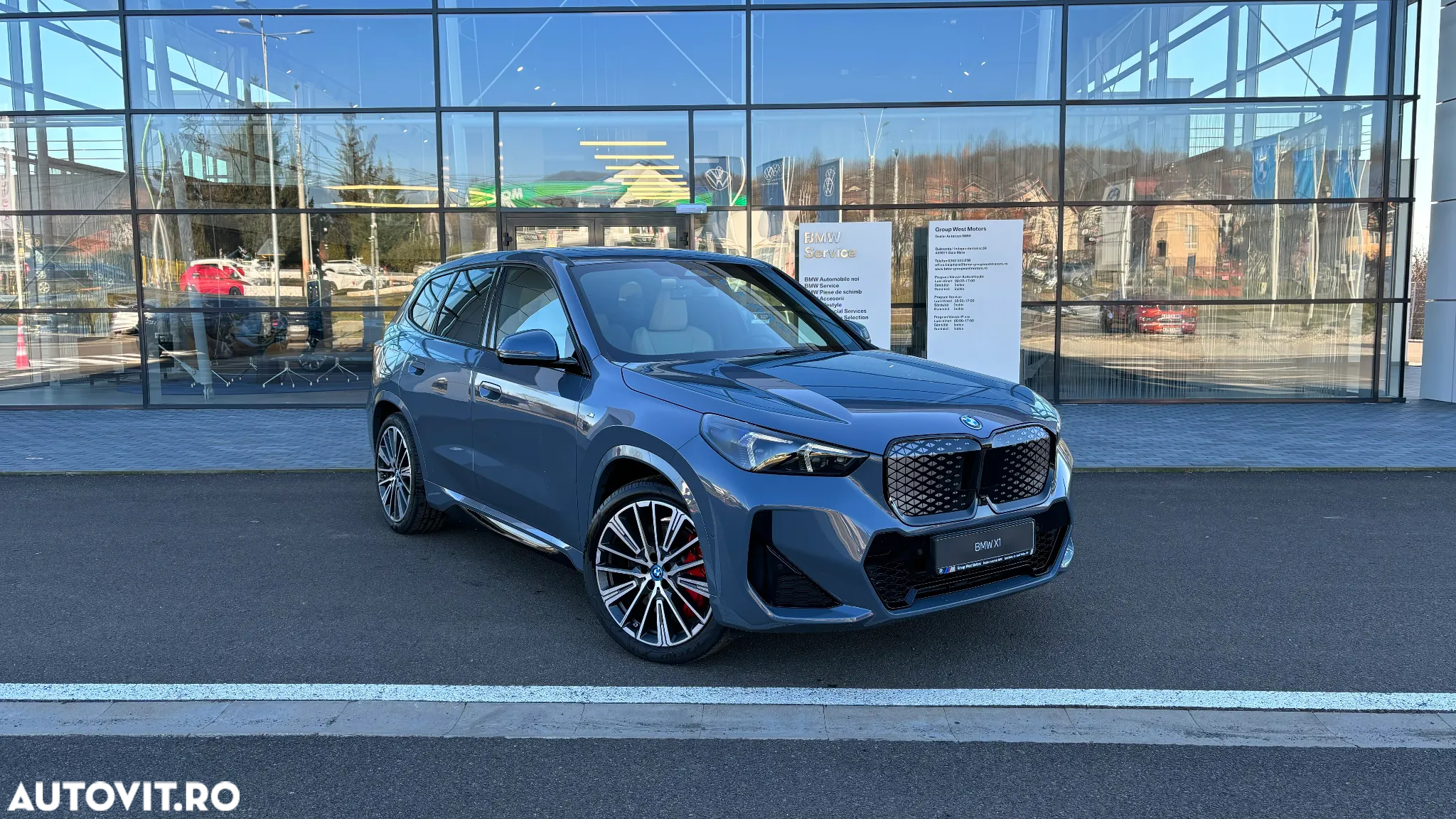 BMW iX1 - 4