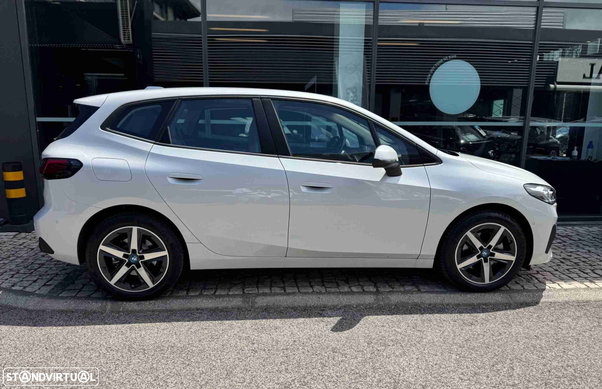 BMW 225xe Active Tourer e xDrive - 4