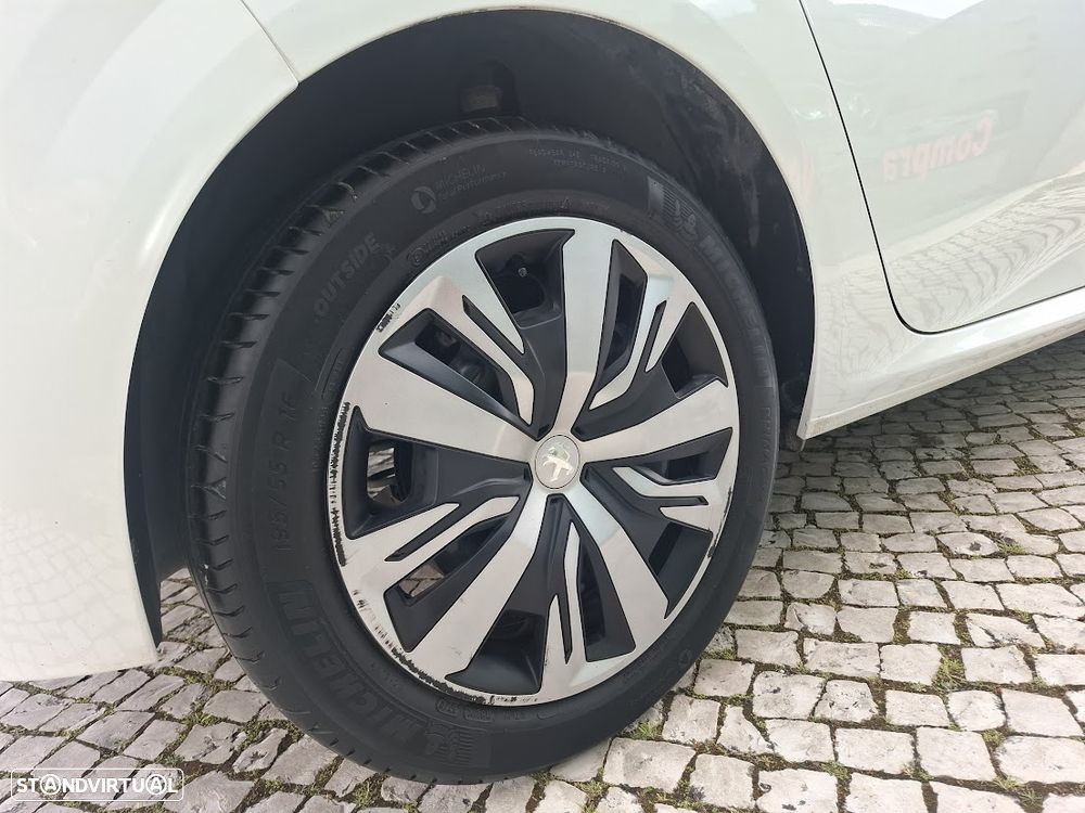 Peugeot 208 PureTech 75 Active - 51