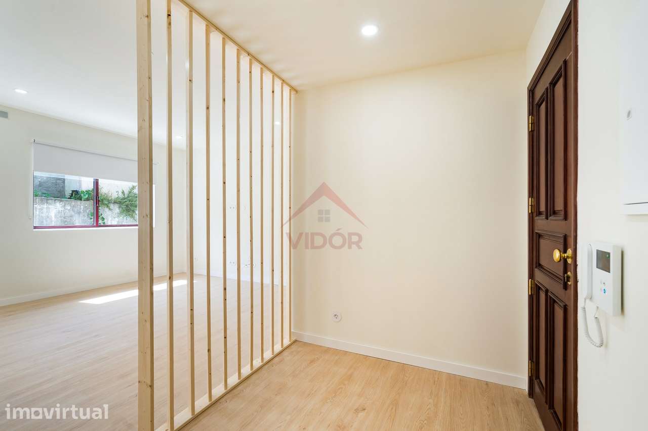 Apartamento T1 Abadias – Excelente Localização - Grande imagem: 3/15