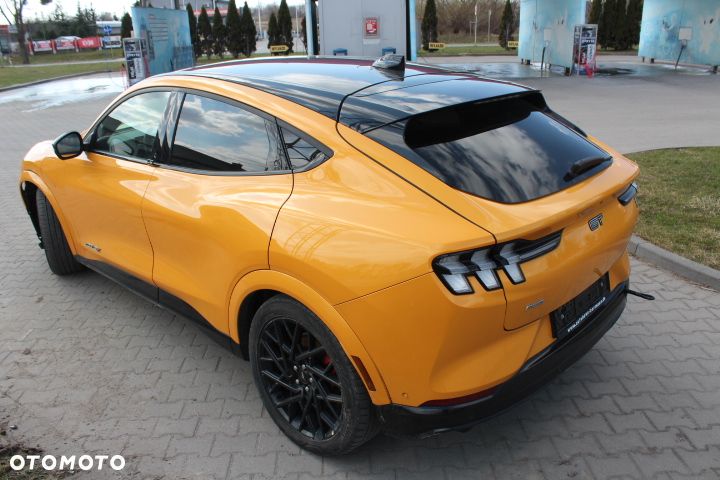 Ford Mustang Mach-E AWD GT - 4