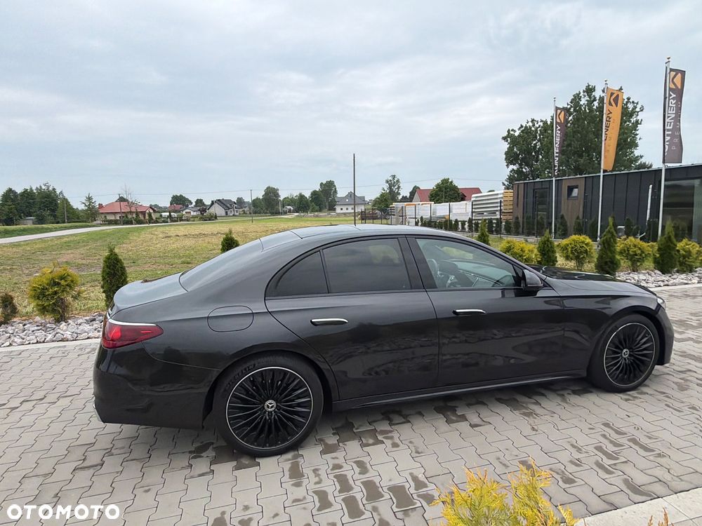Mercedes-Benz Klasa E 220 d 4Matic 9G-TRONIC Edition AMG Line - 9