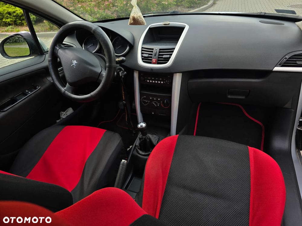 Peugeot 207 1.6 HDi 16V Trendy - 16