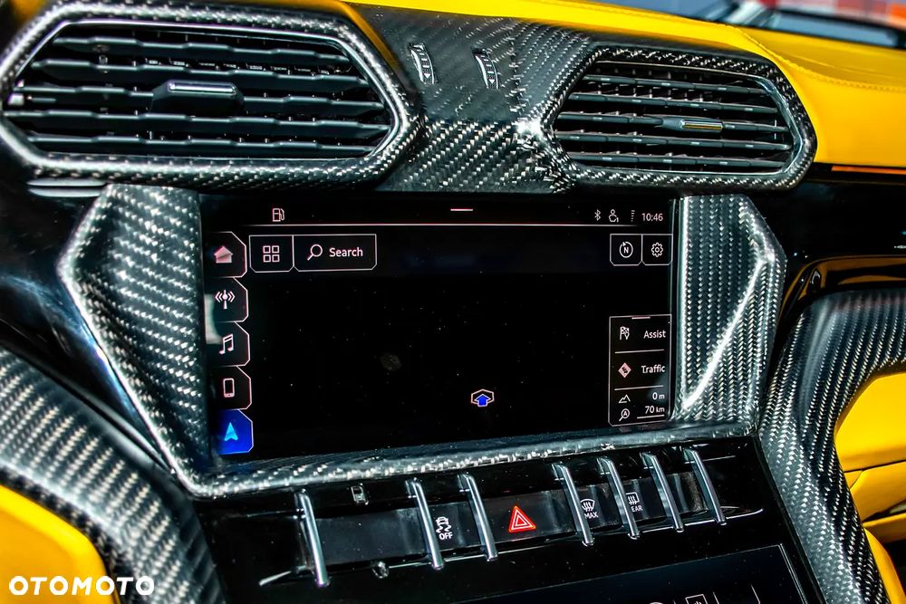 Lamborghini Urus - 18