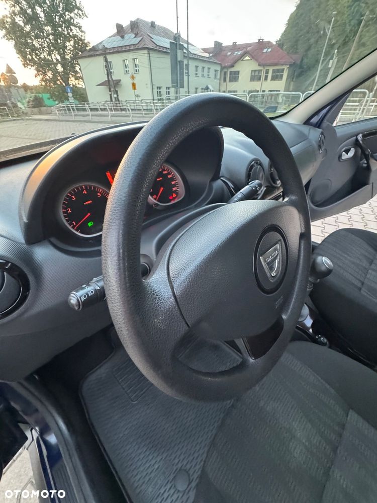 Dacia Duster 1.5 dCi Laureate 4x4 - 10