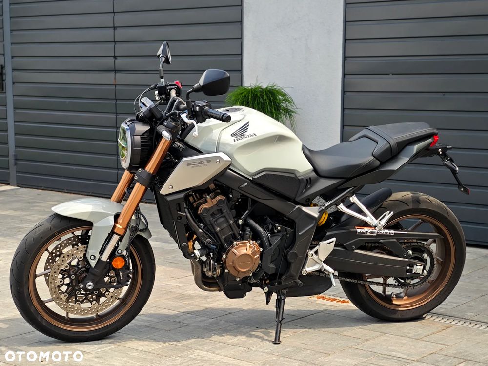 Honda CB - 9