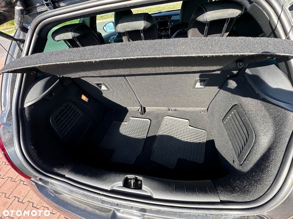 Citroën DS3 1.6 THP SportChic - 11