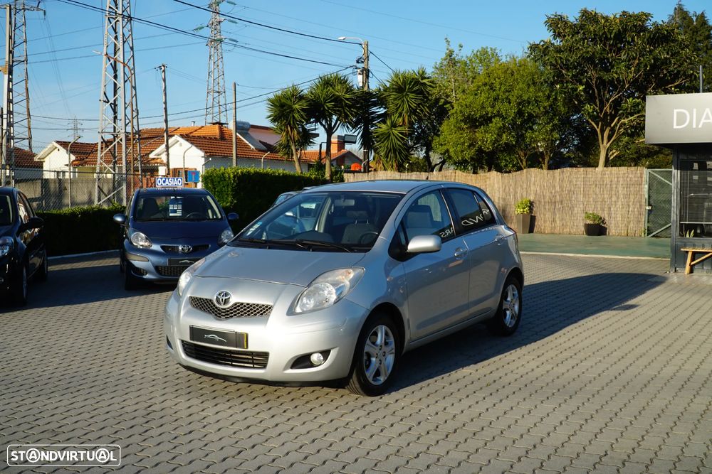 Toyota Yaris 1.0 VVT-i AC Manual - 4