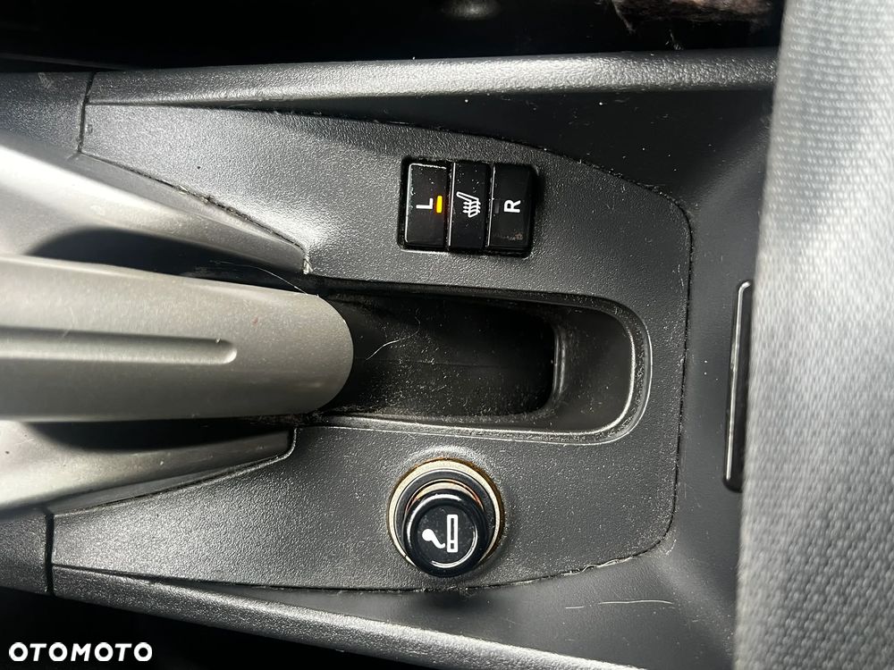 Toyota Auris 1.6 Executive - 22