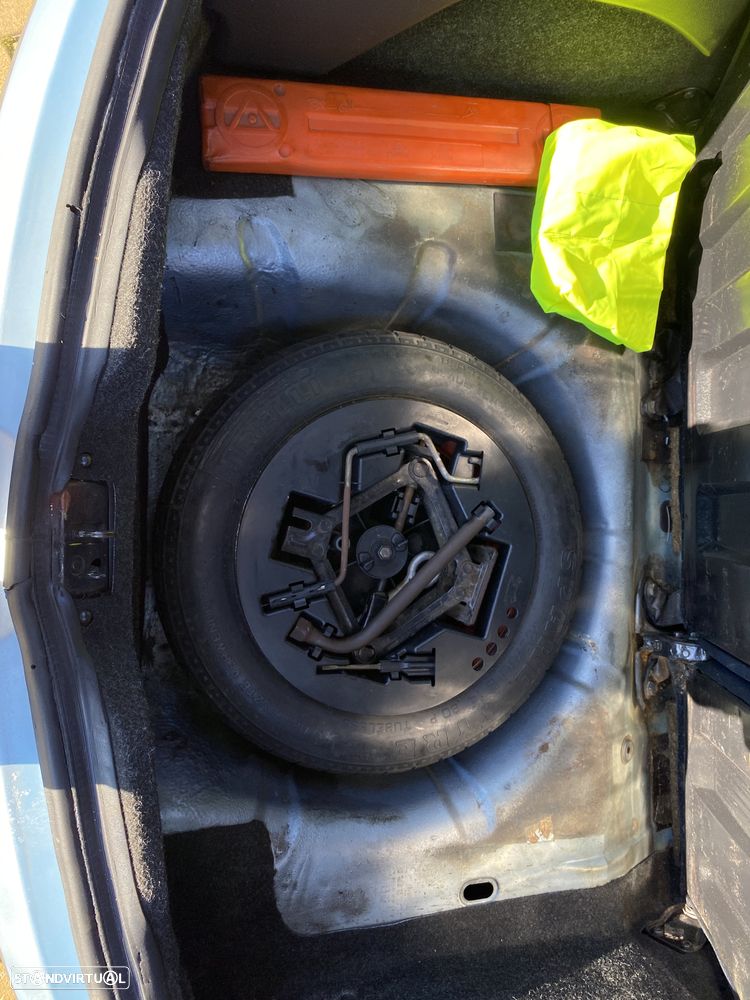 Fiat Punto 1.2 16V HLX - 19