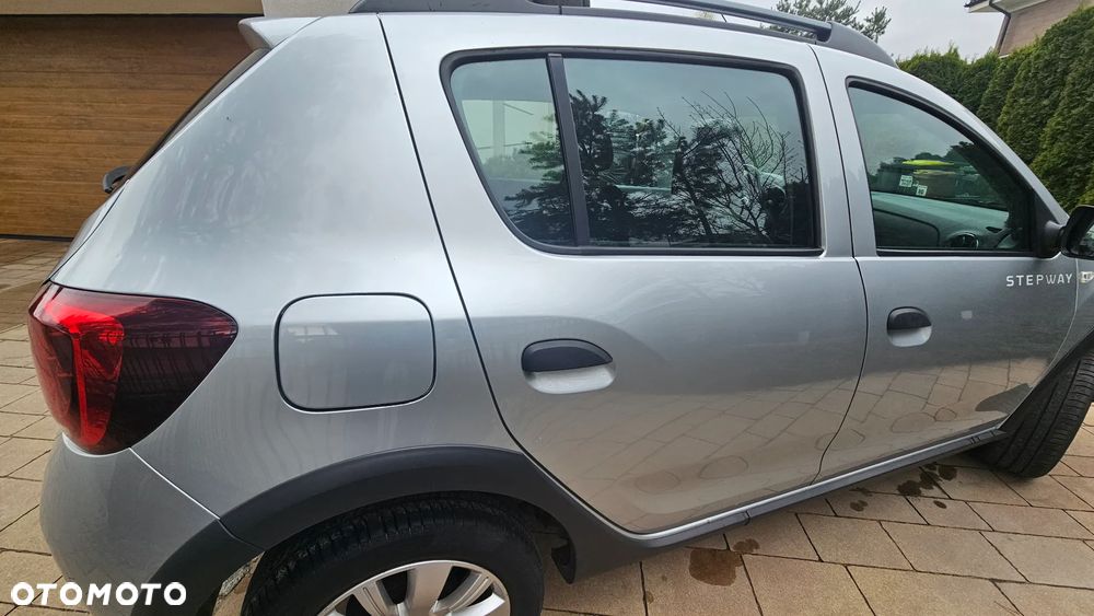 Dacia Sandero 0.9 TCe SL Celebration S&S - 7