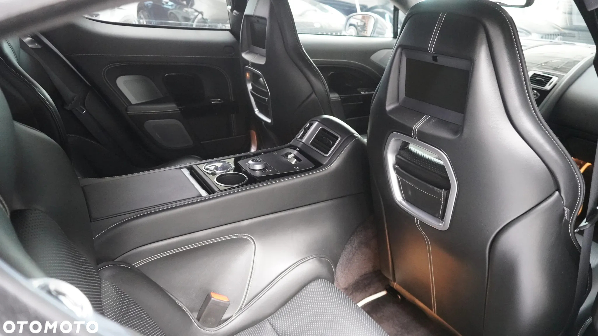Aston Martin Rapide S - 15