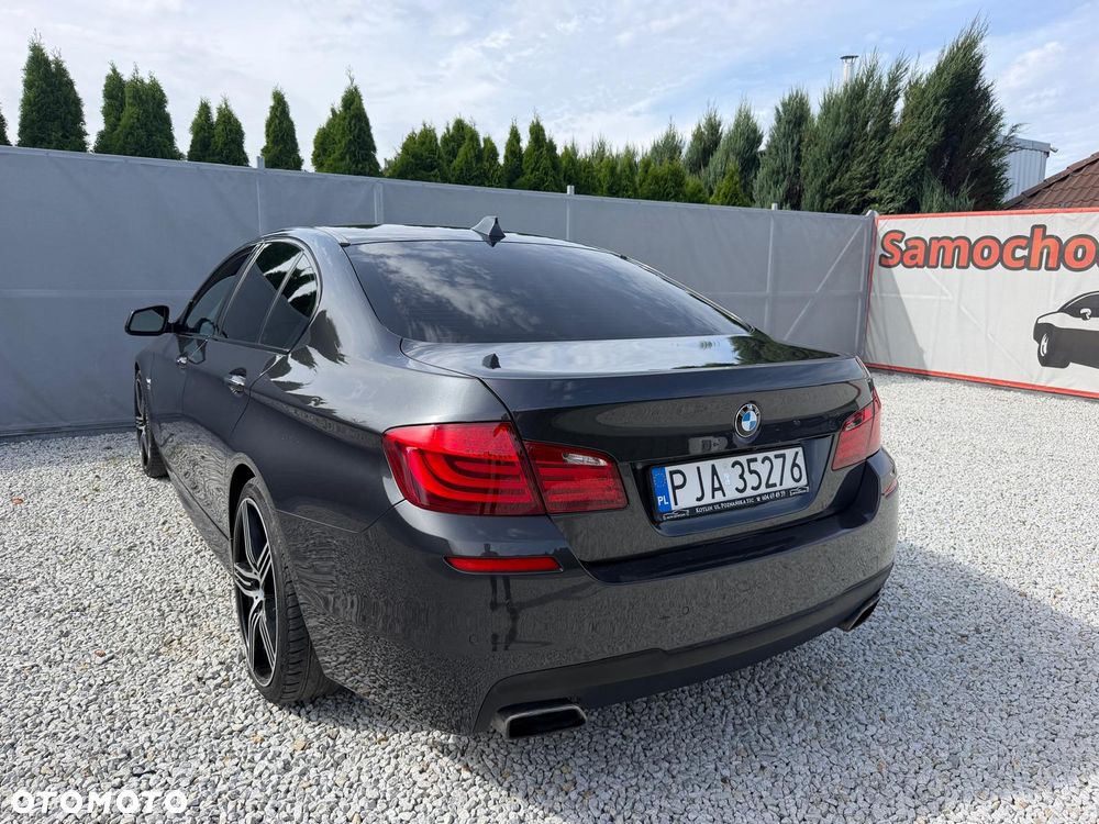 BMW Seria 5 550i xDrive - 7