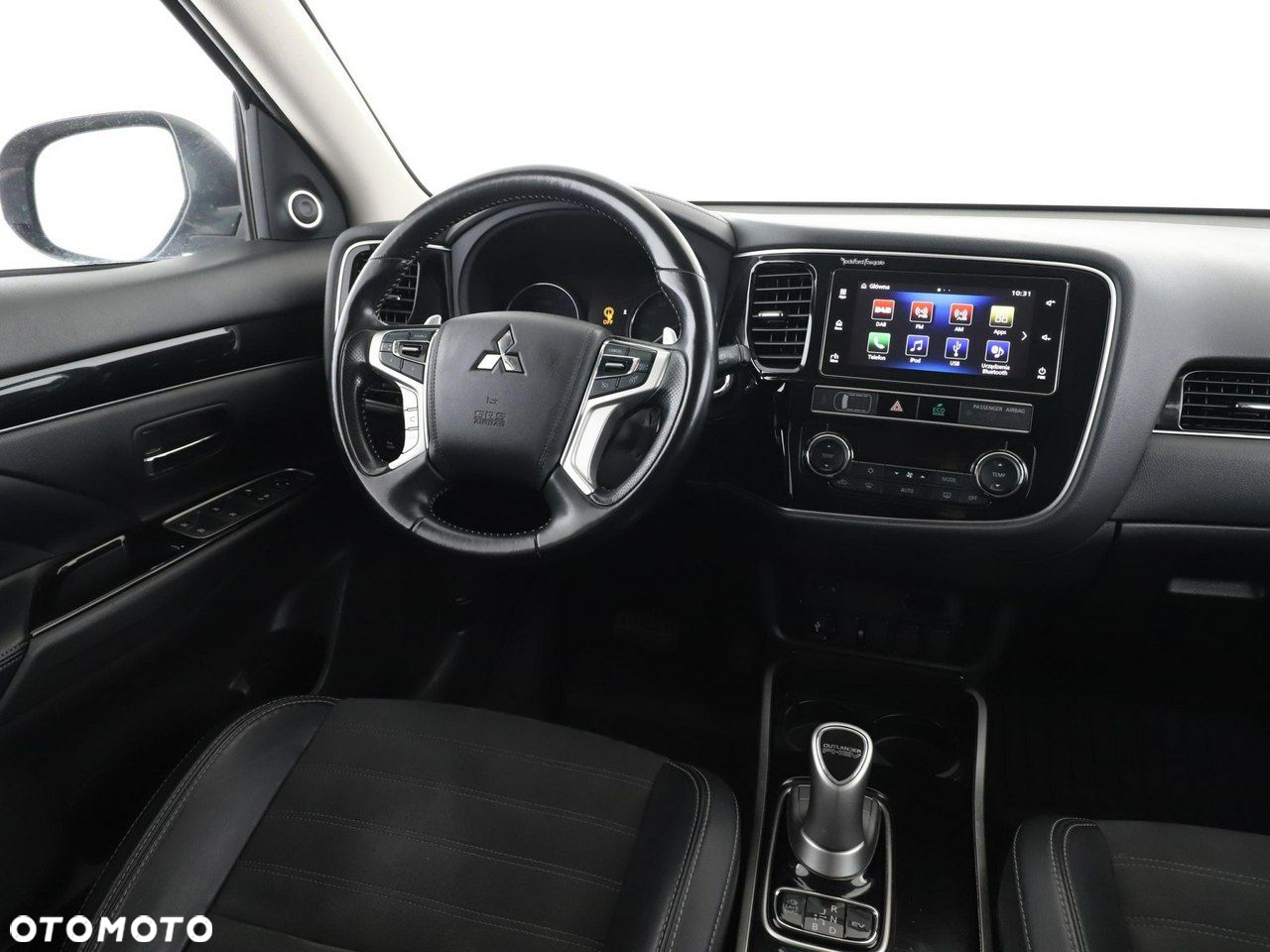 Mitsubishi Outlander 2.4 4WD Plug-In Hybrid - 16