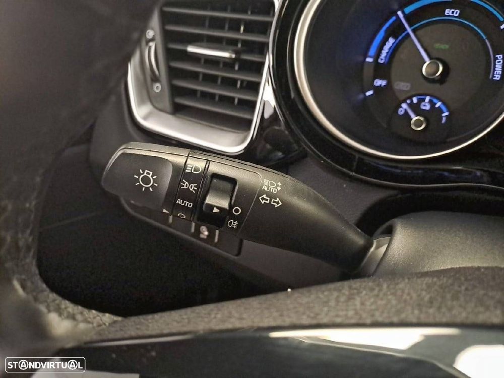 Kia XCeed 1.6 GDi PHEV Drive - 13