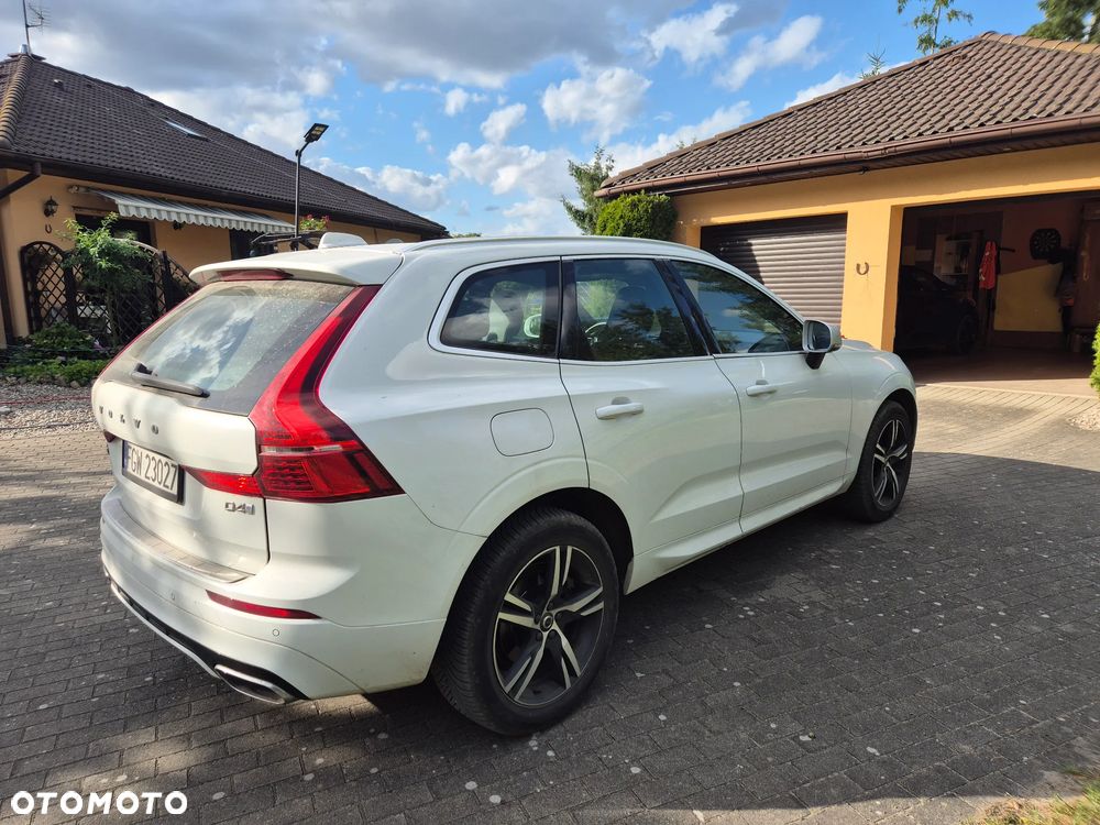 Volvo XC 60 D4 Drive-E R-Design Momentum - 4