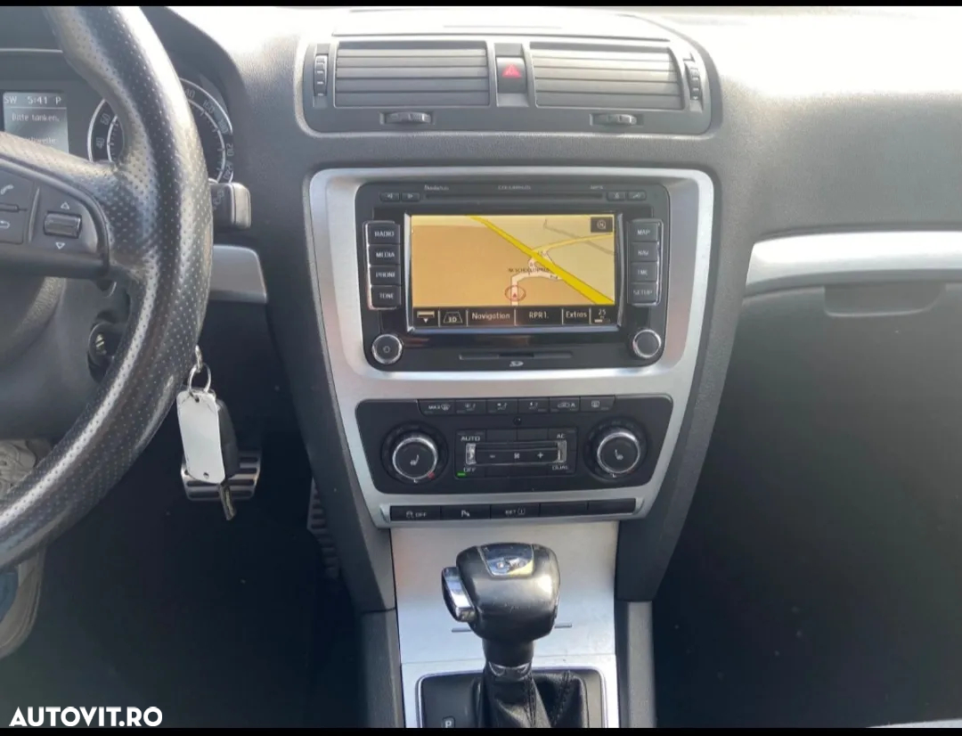 Skoda Octavia 2.0 TDI RS DSG - 5