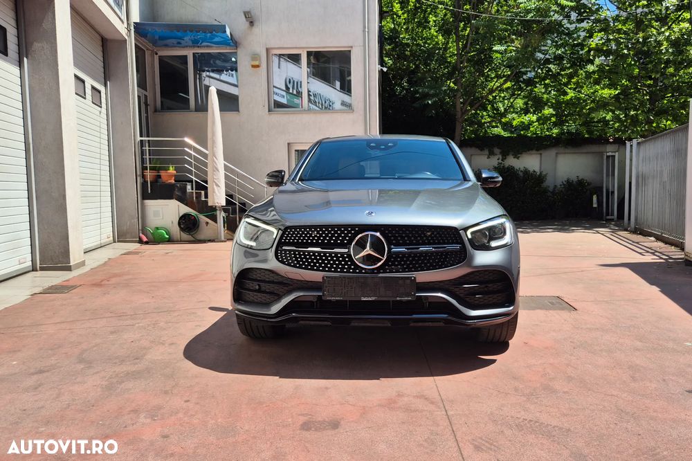 Mercedes-Benz GLC Coupe 300 d 4Matic 9G-TRONIC AMG Line - 4