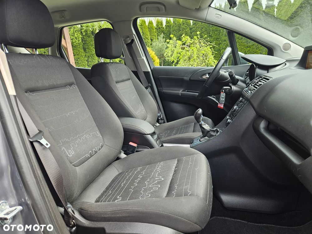 Opel Meriva 1.4 T Design Edition S&S - 31