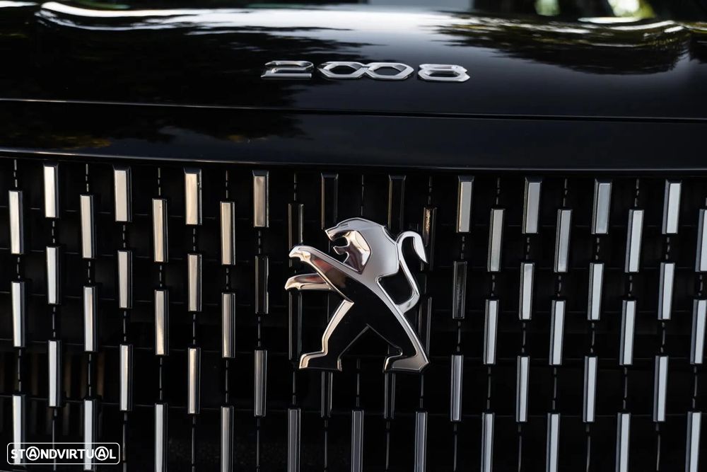 Peugeot 2008 1.2 PureTech GT - 29