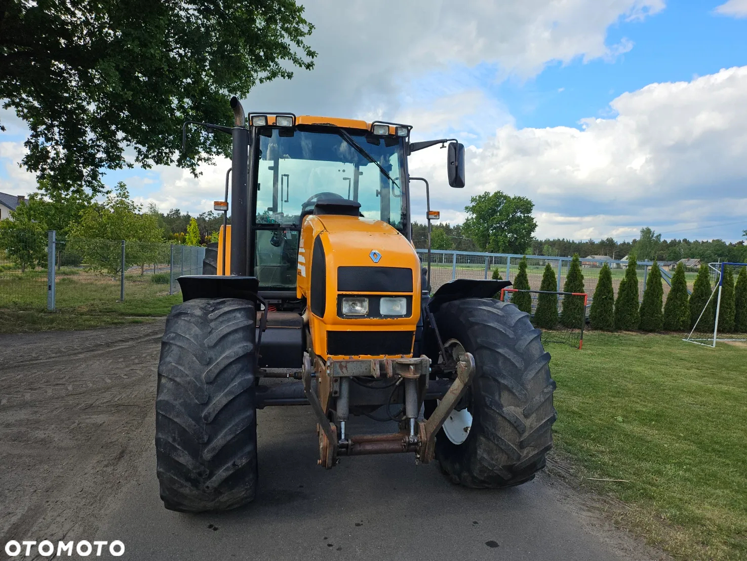 Renault ARES 640 - 8