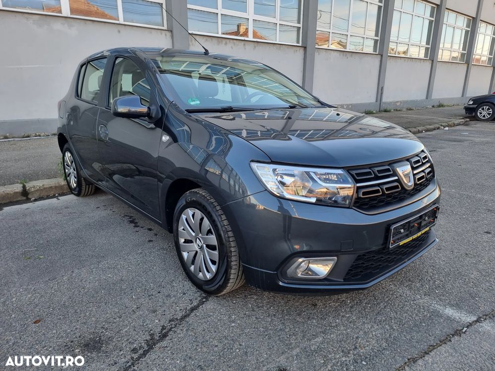 Dacia Sandero - 8