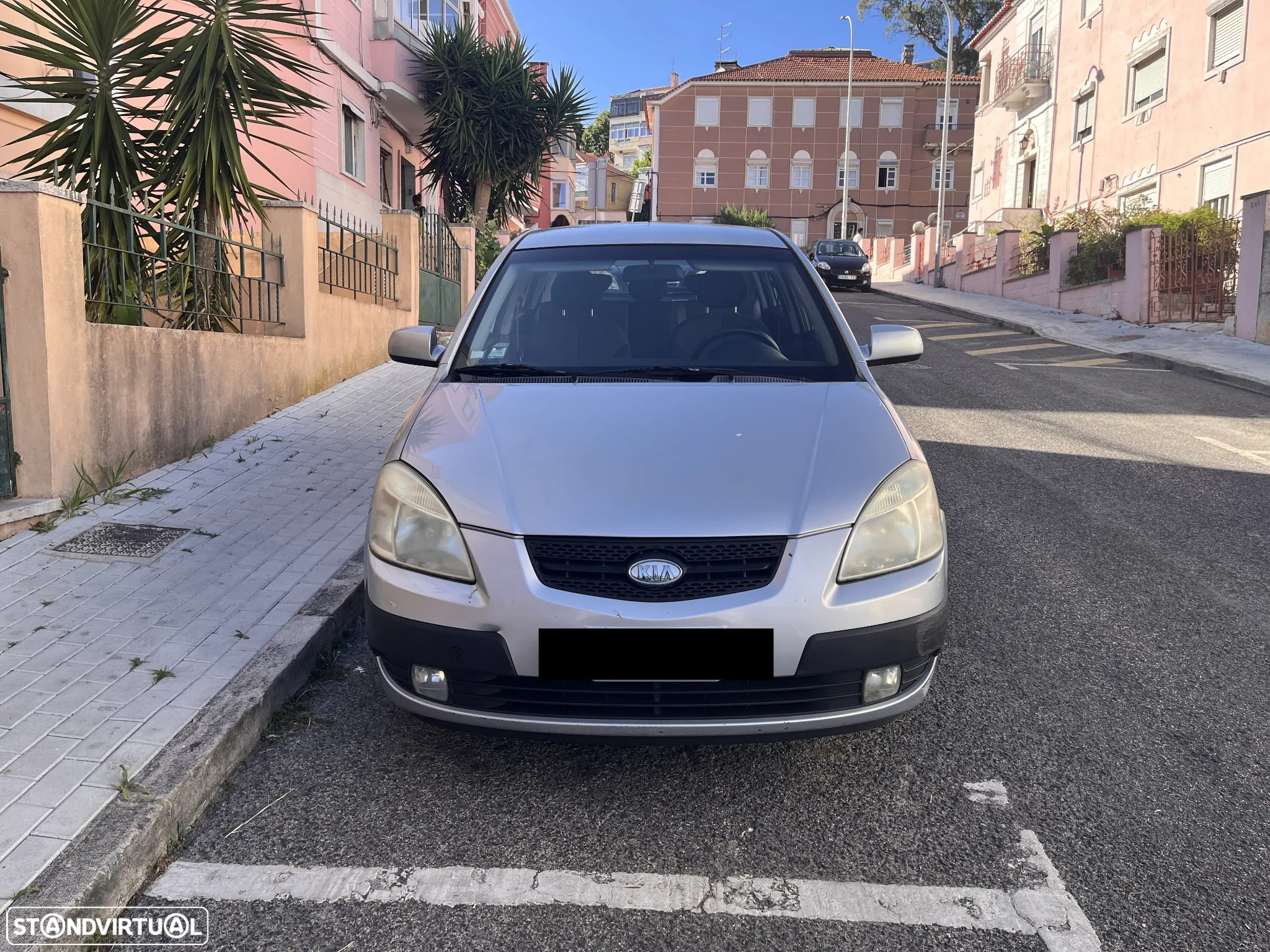 Kia Rio - 4