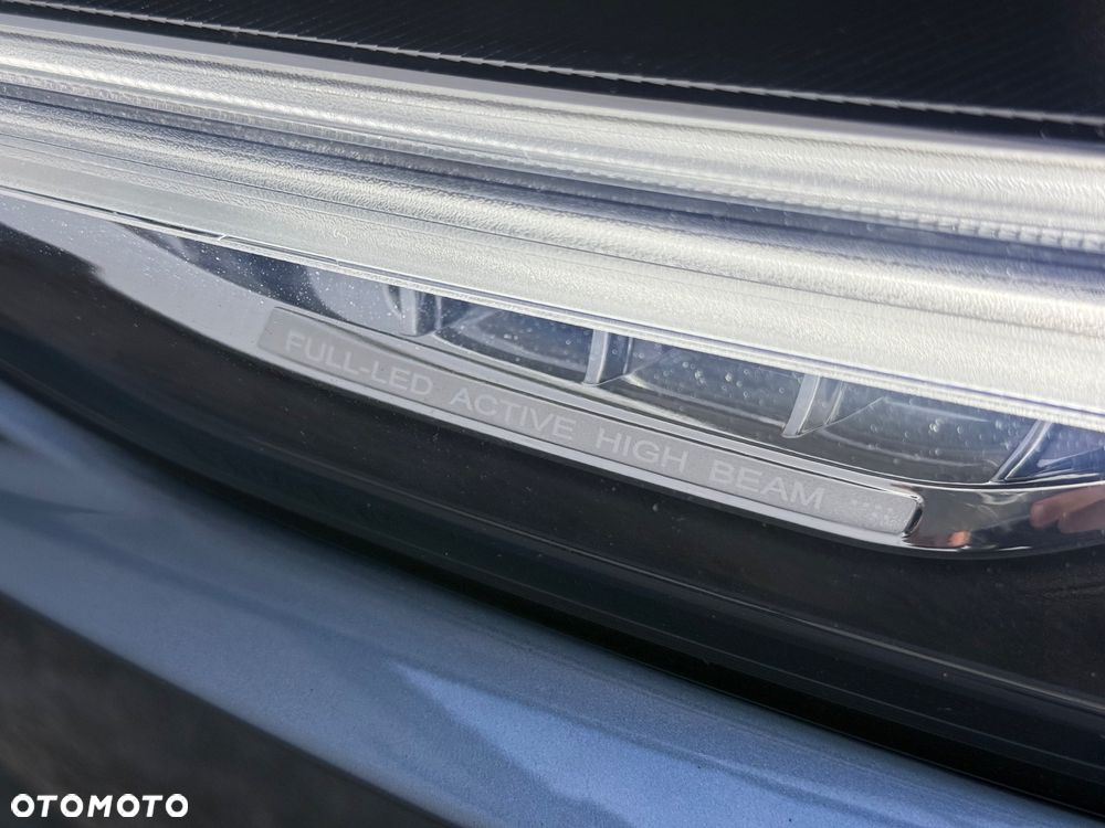 Volvo S90 D4 SCR Momentum Pro - 28