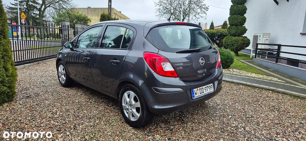Opel Corsa 1.4 16V Edition - 10