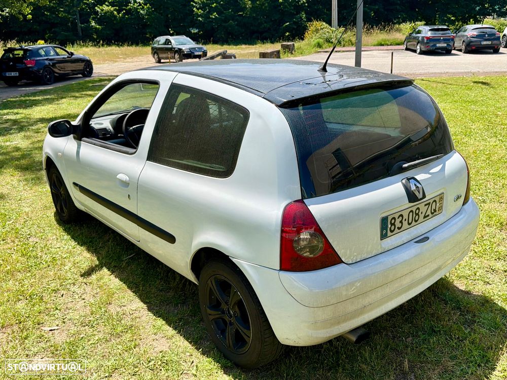 Renault Clio - 37