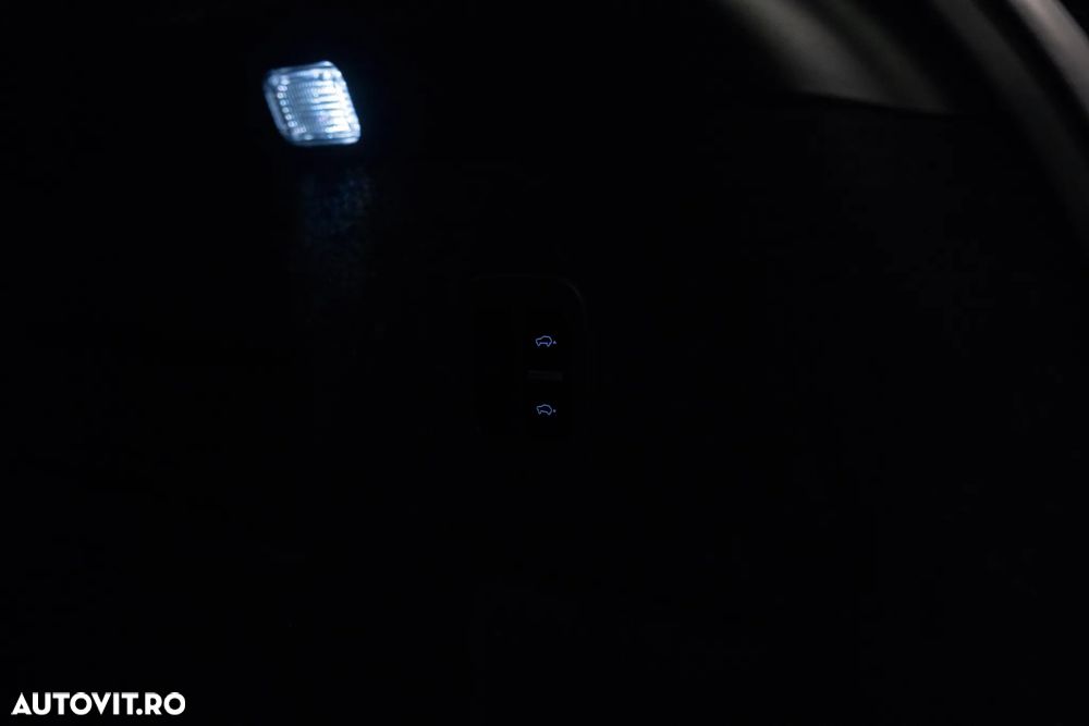 Porsche Cayenne - 16