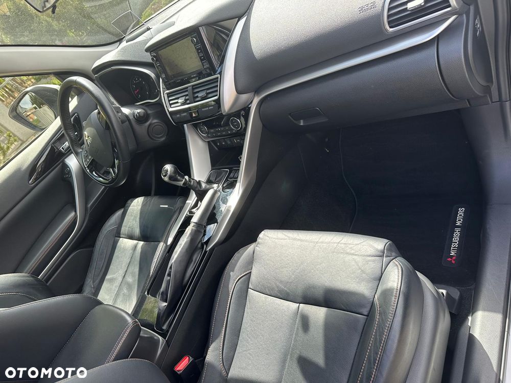 Mitsubishi Eclipse Cross 1.5 T GPF Invite Plus - 11