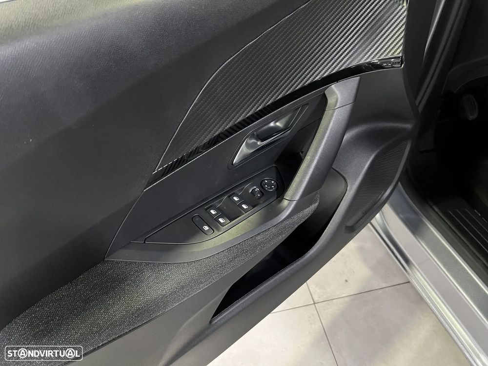 Peugeot 2008 1.2 PureTech Style - 8