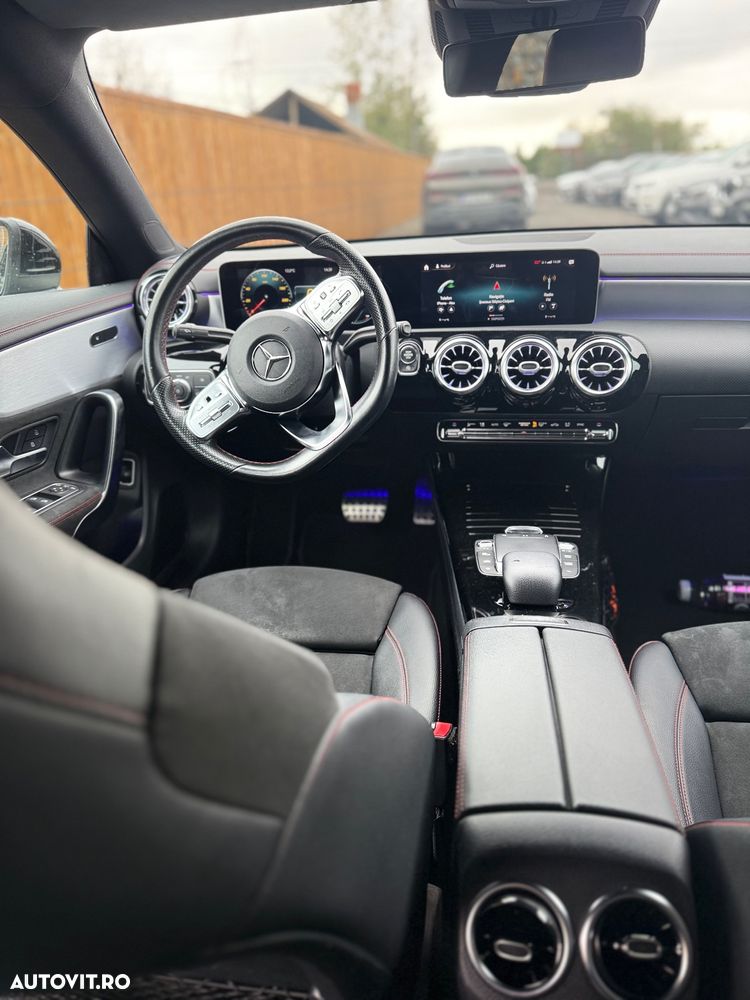 Mercedes-Benz CLA 180 7G-DCT AMG Line - 13