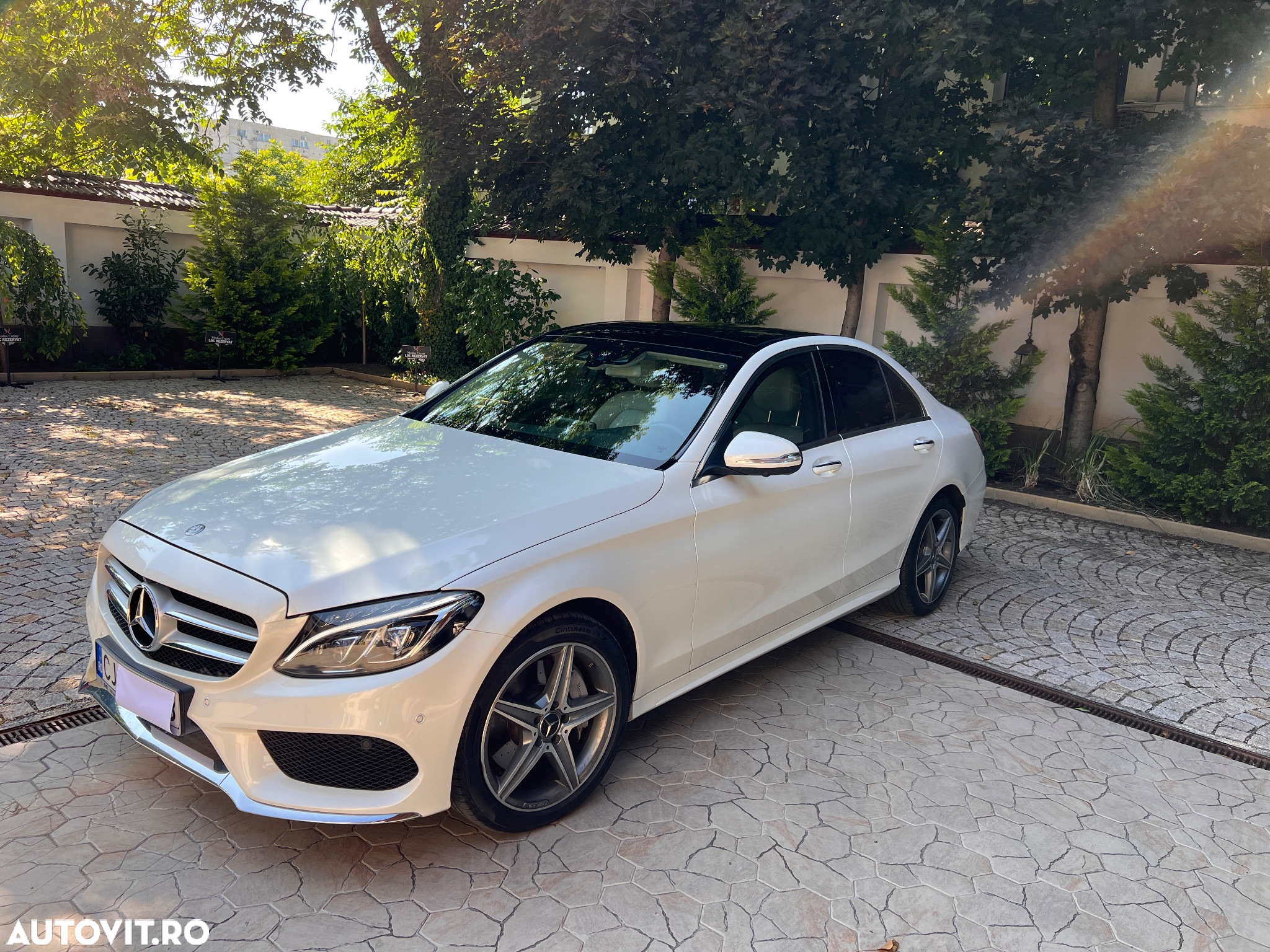 Mercedes-Benz C 400 4MATIC Aut. - 13