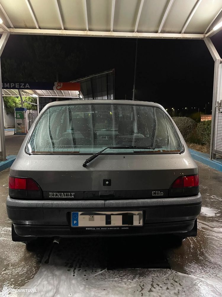 Renault Clio 1.2 RN - 2