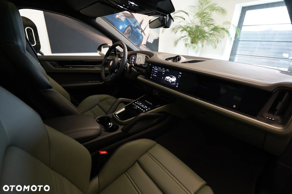 Porsche Cayenne Coupe S - 12