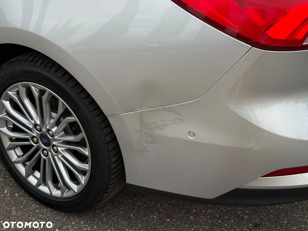 Ford Focus 2.0 EcoBlue STart-Stopp-System TITANIUM - 11