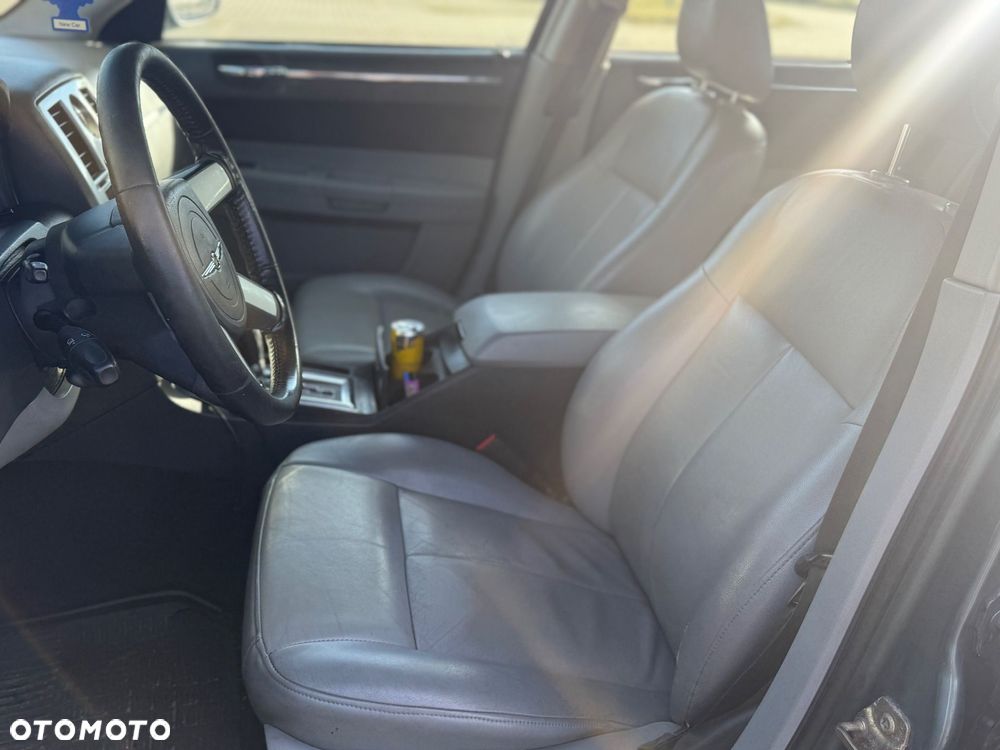 Chrysler 300C 3.5 V6 - 15