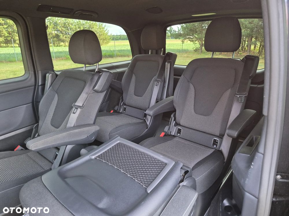 Mercedes-Benz Klasa V 300 d lang 4Matic 9G-TRONIC Exclusive - 12