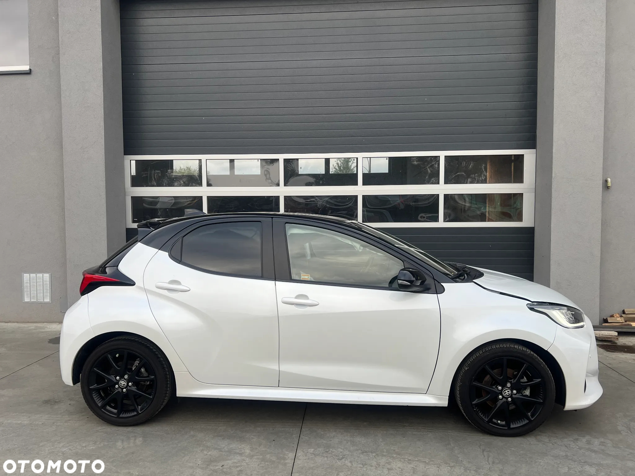 Toyota Yaris Hybrid 1.5 Style - 2