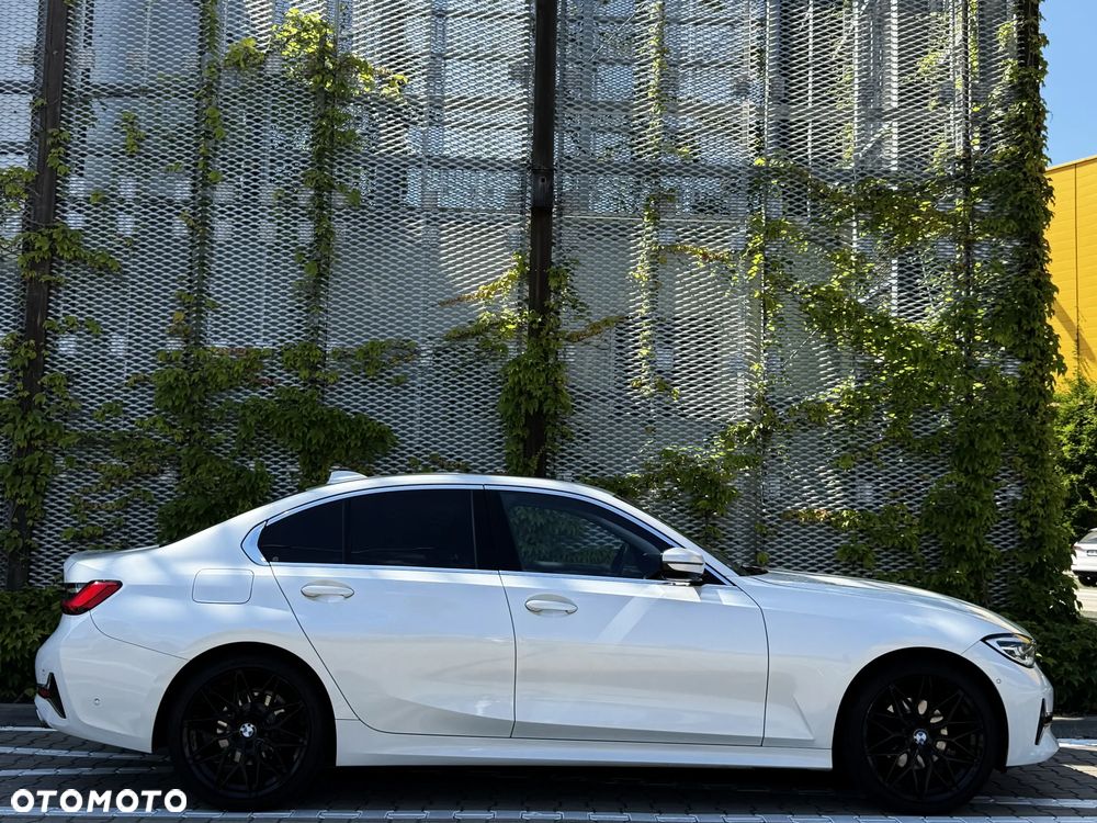 BMW Seria 3 320i GPF Luxury Line - 7