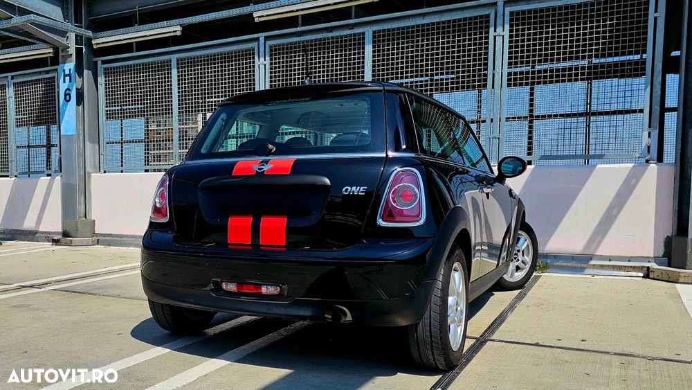 Mini Cooper Coupe - 6