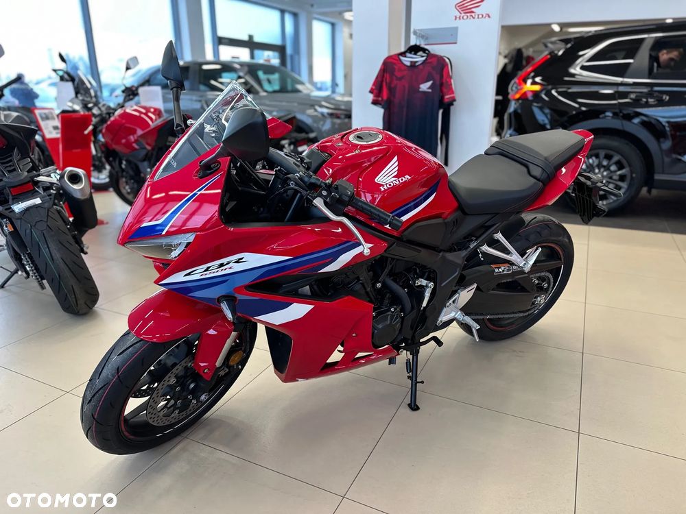 Honda CBR - 3